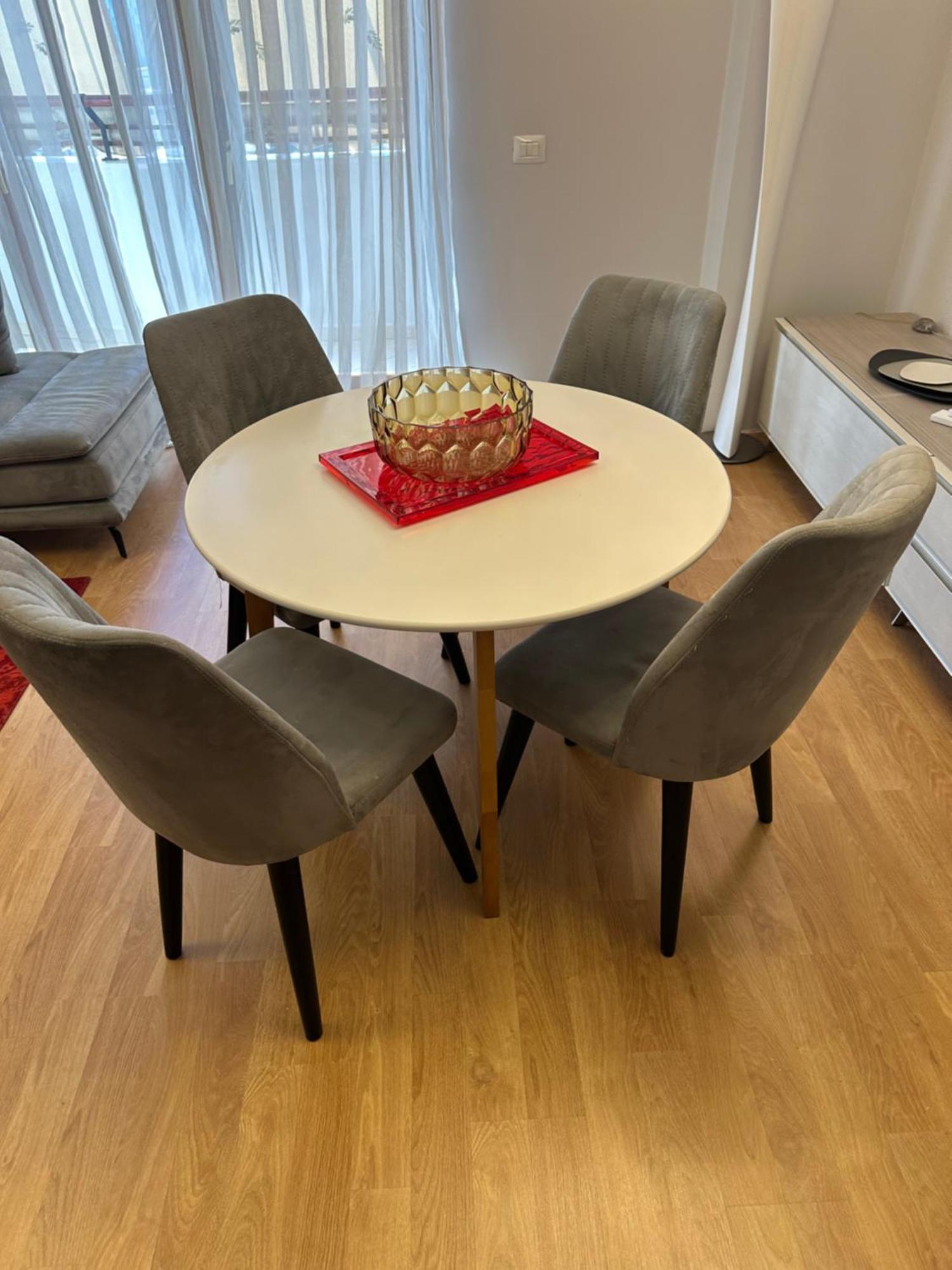 Sky Dwelling Tirana Apartment Bagian luar foto